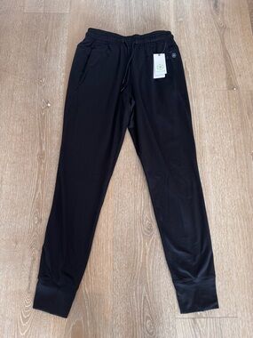 GAIAM Men's Restorative Jogger Sweatpants in Black